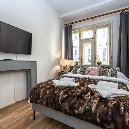 Daire Wishlist Residences - National Theatre